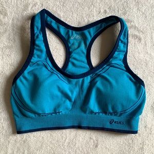 ASICS woman’s padded sports bra size Small
